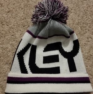Oakley Pom Beanie